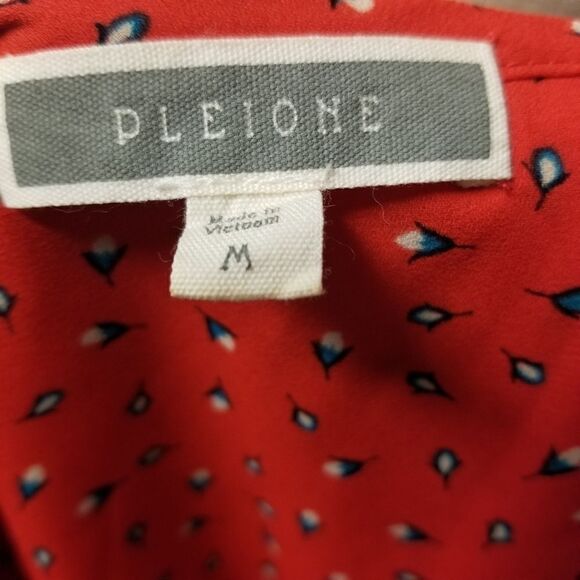 Pleione Red Tiny Dainty Floral Light Crepe Blouse Md - Picture 6 of 7